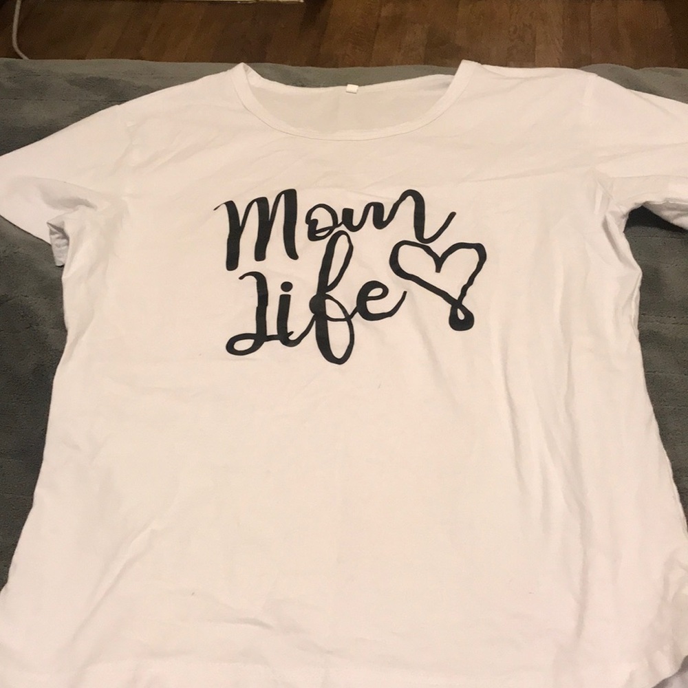 Mom life tee M